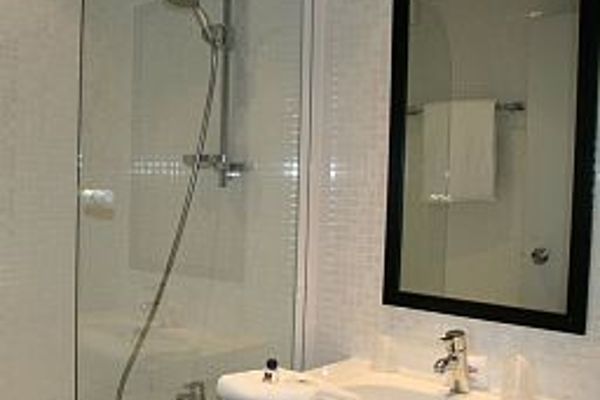Best Western Rives de Paris - La Défense